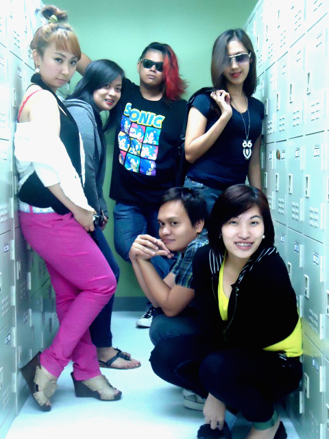 Hahaha. Casual posing :) 