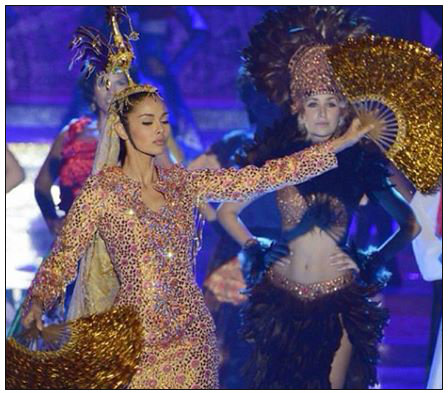 Megan Young dancing Singkil during the Dances Of The World segment of Miss World
