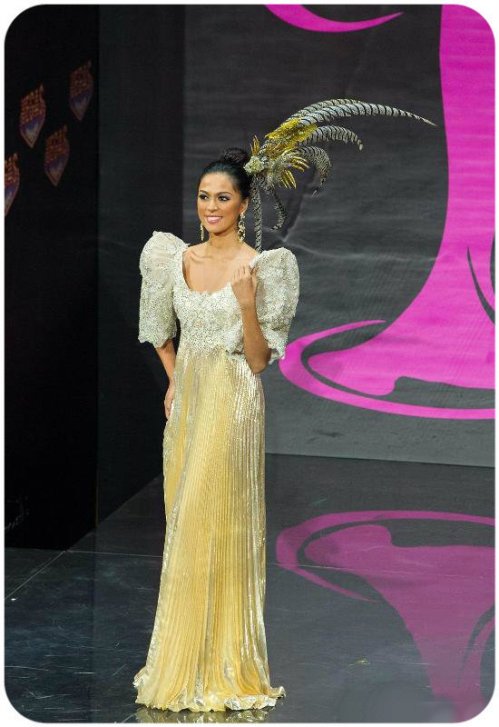Ara Arida in Natl Costume during the National Costume Show